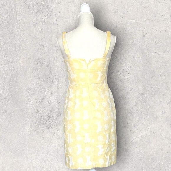 Cynthia Steffe | EUC Women’s Jacquard Yellow & Cream Floral Dress Size 4 - Picture 2 of 11